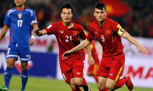 Không nhiều cầu thủ Đông Nam Á từng tới Châu Âu tập luyện và thi đấu như cựu tiền đạo Lê Công Vinh (số 9). Ảnh: ESPN FC.